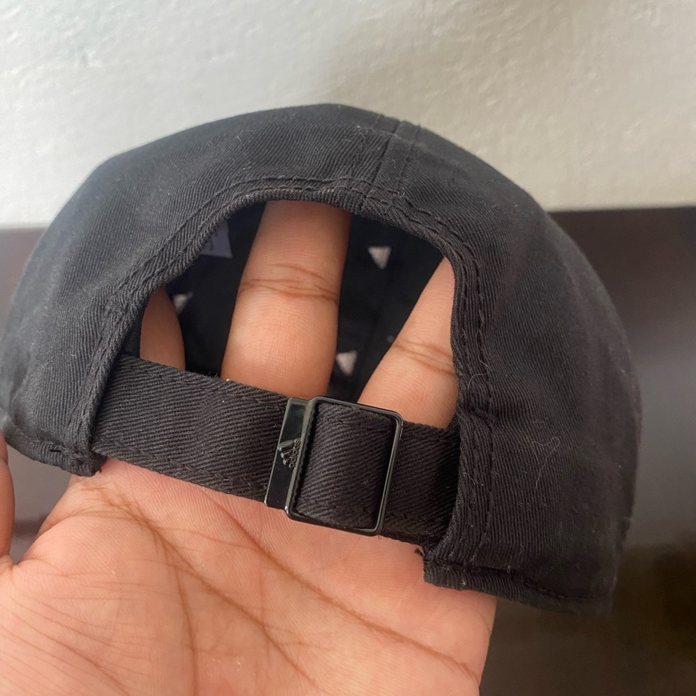 Adidas cap - Picture 7 of 7